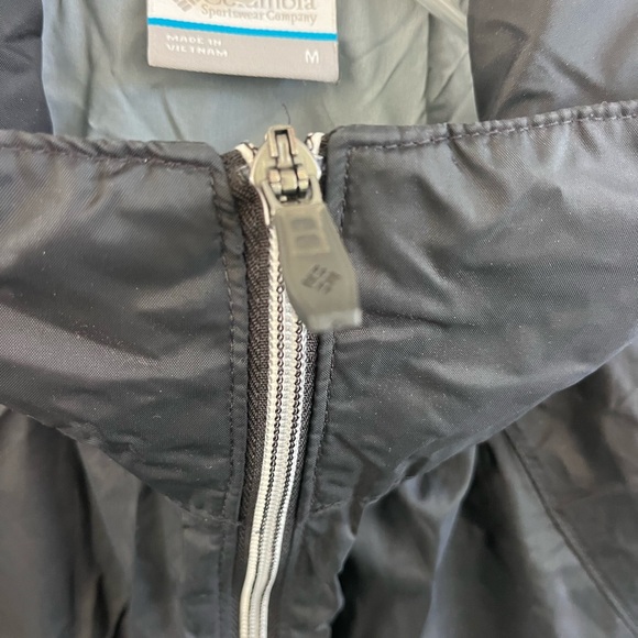 Columbia Windbreaker Medium Women’s Balck Lightweight Jacket pockets hooded - Picture 6 of 13